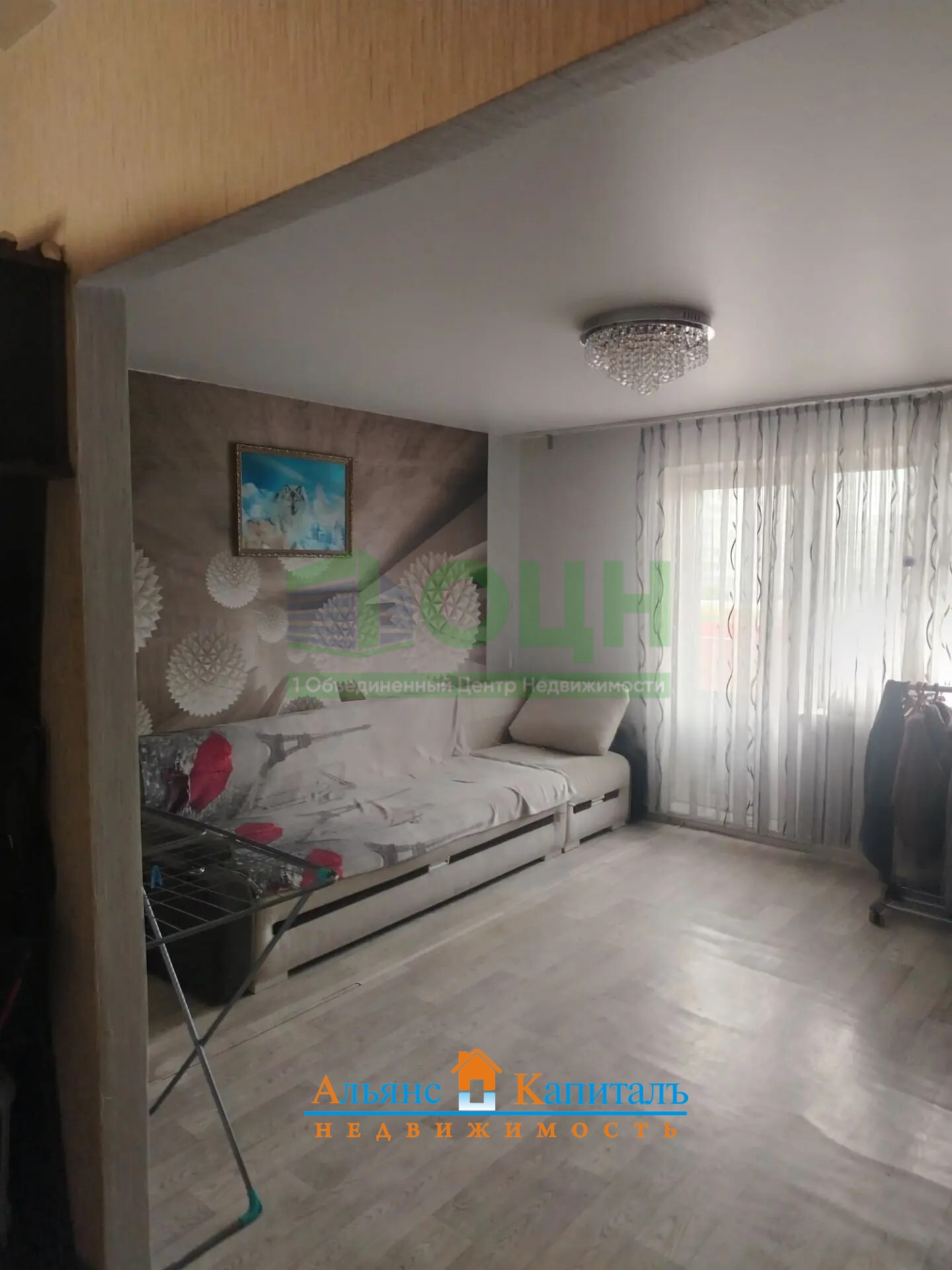 Продается 1-комн. квартира, 40м2. Квартира находится на 1-ом этаже 15-ти этажного панельного дома, состояние обычное, с/у раздельный, установлены водосчетчики, балкон.
Удобная транспортная развязка, хорошо развита инфраструктура, в шаговой доступности сад, школа, магазины, остановки общественного тр